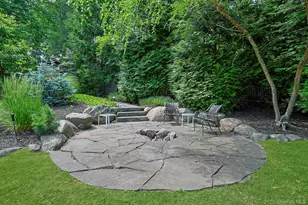 185 N Lincoln St, Pearl River, NY 10965 - Photo 8