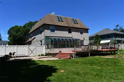 280 Park Avenue W, Westbury, NY 11590 - Photo 30