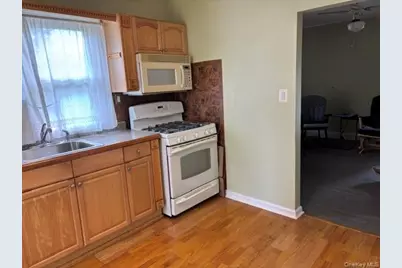 22 E 5th Street, Huntington Station, NY 11746 - Photo 4
