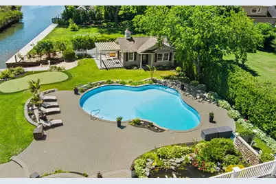 10 Magoun Road, West Islip, NY 11795 - Photo 6