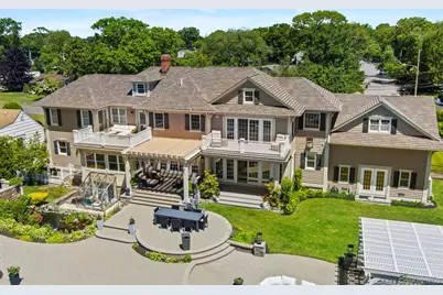 10 Magoun Road, West Islip, NY 11795 - Photo 2