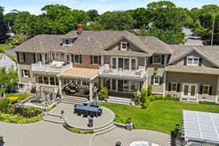 10 Magoun Rd, West Islip, NY 11795 - Photo 2