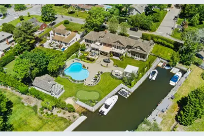 10 Magoun Road, West Islip, NY 11795 - Photo 34