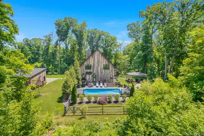 62 Flower Road, Hopewell Junction, NY 12533 - Photo 2