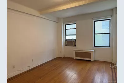 142 E 49th Street #5B, New York, NY 10017 - Photo 10