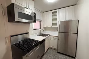 142 E 49th St, New York, NY 10017 - Photo 4