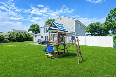 5 Priscilla Avenue, Holtsville, NY 11742 - Photo 6