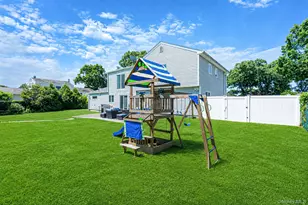 5 Priscilla Ave, Holtsville, NY 11742 - Photo 6