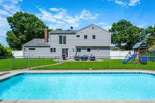 5 Priscilla Ave, Holtsville, NY 11742 - Photo 8