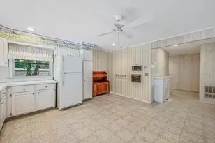 1520 Meday Ave, Mattituck, NY 11952 - Photo 8