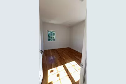 24934 147th Avenue, Rosedale, NY 11422 - Photo 4