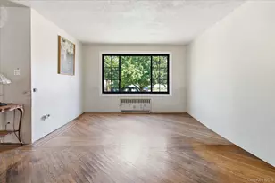 45 Kenmore Rd, Valley Stream, NY 11581 - Photo 2