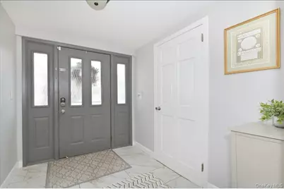 36 Barwick Street, Floral Park, NY 11001 - Photo 4