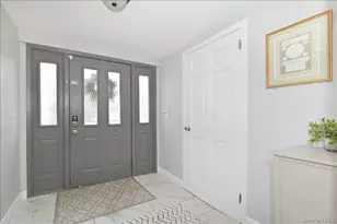 36 Barwick St, Floral Park, NY 11001 - Photo 4