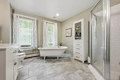 39 Little East Neck Road S, Babylon, NY 11702 - Photo 24