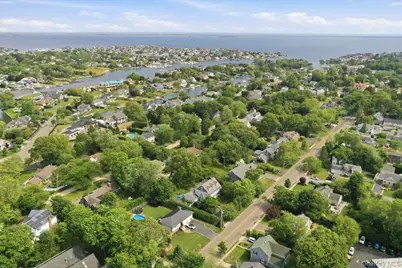 39 Little East Neck Road S, Babylon, NY 11702 - Photo 42