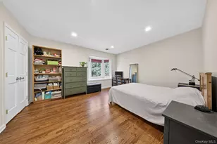 60 Plymouth Rd, Great Neck, NY 11023 - Photo 20