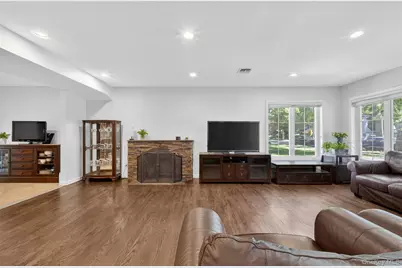 60 Plymouth Road, Great Neck, NY 11023 - Photo 4