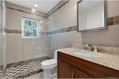 60 Plymouth Road, Great Neck, NY 11023 - Photo 10