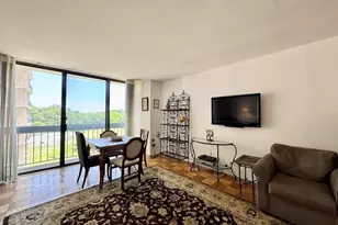 271-10 Grand Central Pkwy, Floral Park, NY 11005 - Photo 6