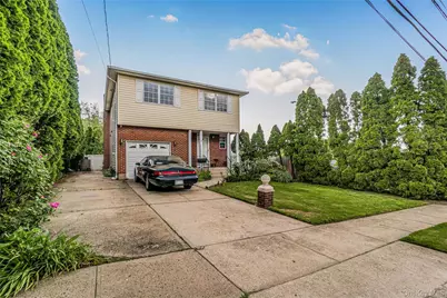 8 8th Street, New Hyde Park, NY 11040 - Photo 4