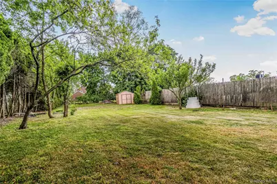 8 8th Street, New Hyde Park, NY 11040 - Photo 22