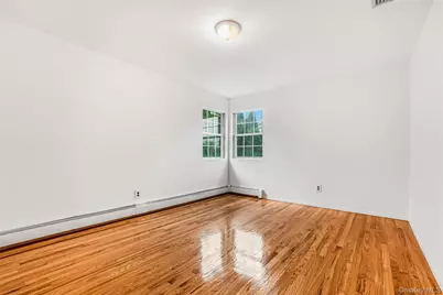 8 8th Street, New Hyde Park, NY 11040 - Photo 16