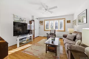 2545 Sycamore Ave, Wantagh, NY 11793 - Photo 12