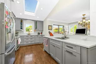 9 Wayne Pl, Commack, NY 11725 - Photo 16