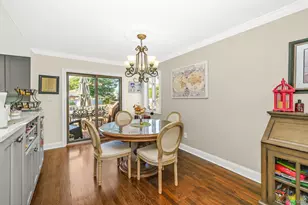 9 Wayne Pl, Commack, NY 11725 - Photo 10