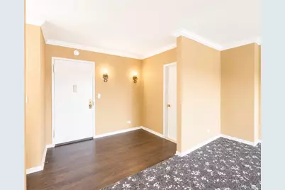 27110 Grand Central Parkway #7K, Floral Park, NY 11005 - Photo 6