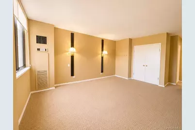 27110 Grand Central Parkway #7K, Floral Park, NY 11005 - Photo 16