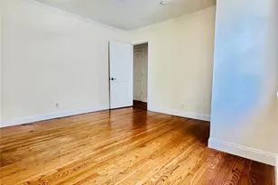 35 Lindsey St, Yonkers, NY 10704 - Photo 12