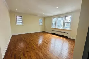 35 Lindsey St, Yonkers, NY 10704 - Photo 2