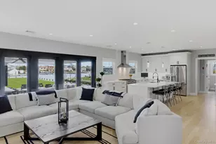 240 Clocks Blvd, Massapequa, NY 11758 - Photo 14