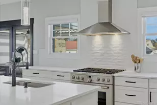 240 Clocks Blvd, Massapequa, NY 11758 - Photo 8