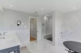 240 Clocks Blvd, Massapequa, NY 11758 - Photo 26