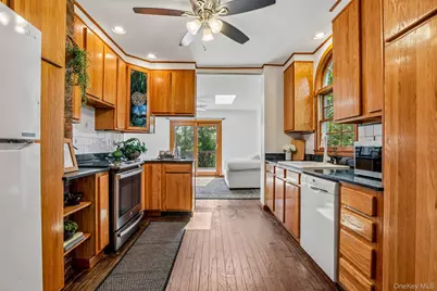 605 Stage Road, Monroe, NY 10950 - Photo 12