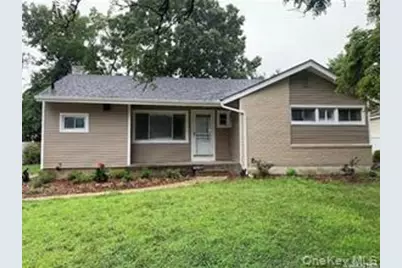 402 Leslie Lane, Uniondale, NY 11553 - Photo 2