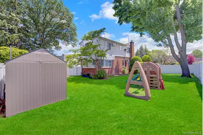 130 Fairfield Avenue, Mineola, NY 11501 - Photo 8