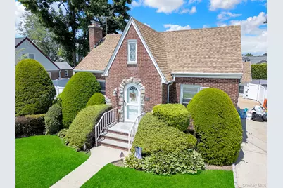 130 Fairfield Avenue, Mineola, NY 11501 - Photo 36