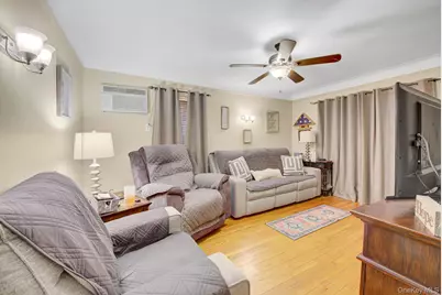 130 Fairfield Avenue, Mineola, NY 11501 - Photo 14