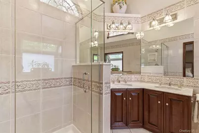 17 Holden Lane, Bayville, NY 11709 - Photo 28