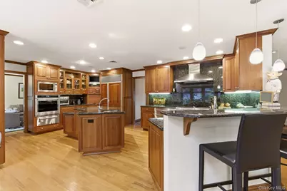 17 Holden Lane, Bayville, NY 11709 - Photo 14