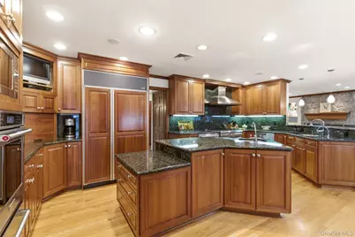 17 Holden Lane, Bayville, NY 11709 - Photo 12