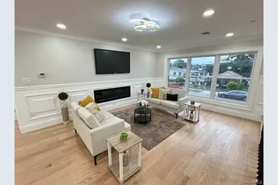 2450 Florin Court, Bellmore, NY 11710 - Photo 12