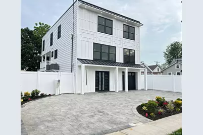 2450 Florin Court, Bellmore, NY 11710 - Photo 4