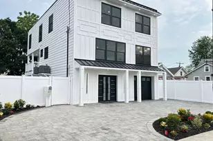 2450 Florin Ct, Bellmore, NY 11710 - Photo 4