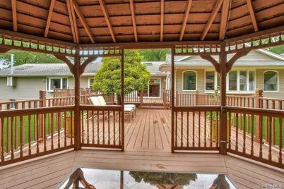 6 Winfield Drive, Sound Beach, NY 11789 - Photo 18