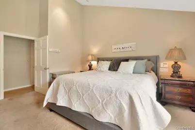 6 Winfield Drive, Sound Beach, NY 11789 - Photo 10